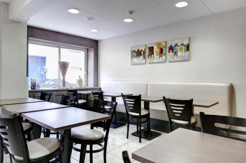 อาหารและเครื่องดื่ม, Hotel SABLES D'O et son restaurant LE 16 BIS in เล ซาบล์-โดโลน