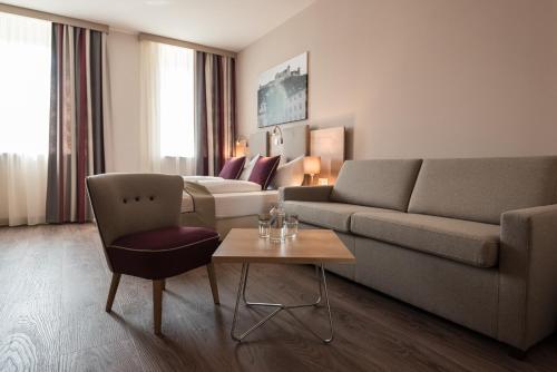 HOTEL max70 - image 2