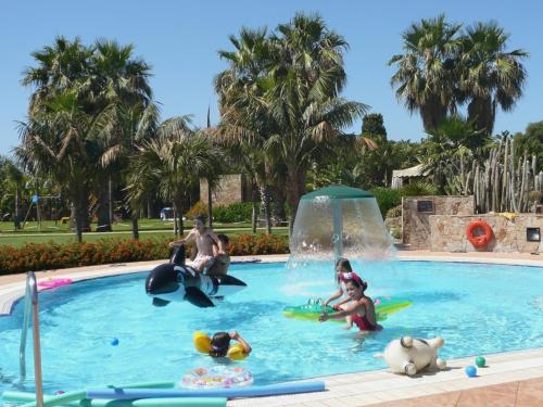 Lantana Resort Hotel&Apartments - image 3