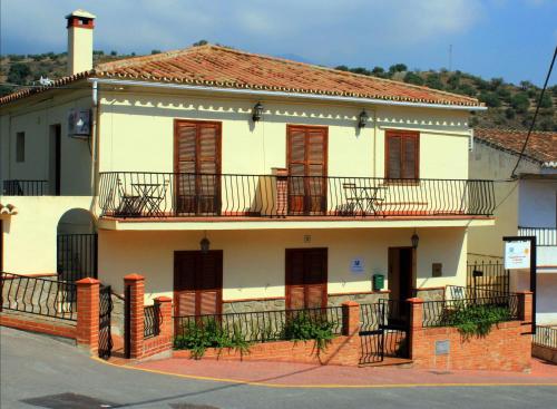  Apartamentos Vista La Maroma in Viñuela