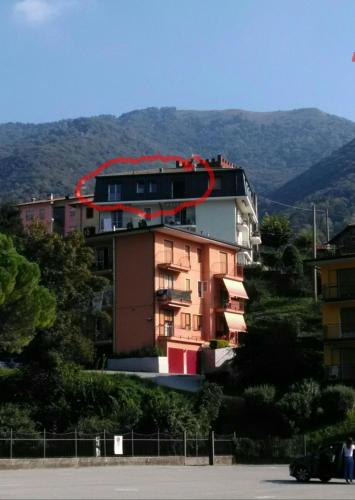 Casa di Sofia e Oscar Lago di Como Canzo