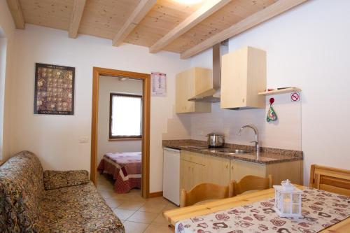 Ieeja, Camping Castelpietra in Tonadico