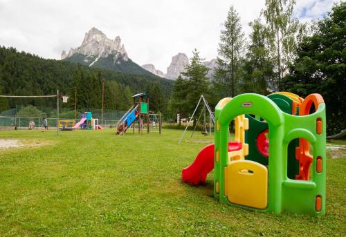 Spēļu laukums, Camping Castelpietra in Tonadico