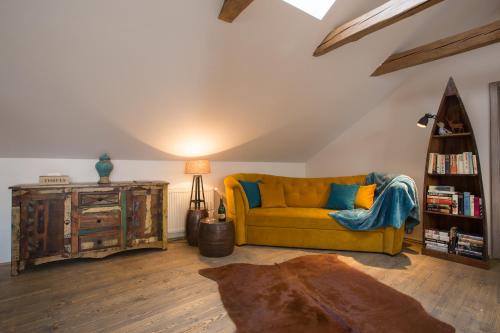 Old Town Boho-Chic Attic with Hanging Chair - image 12