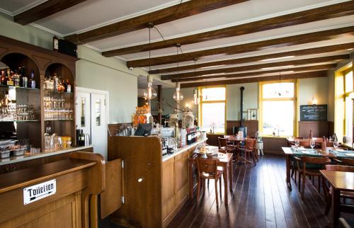 Hotel Restaurant It posthus in Birdaard