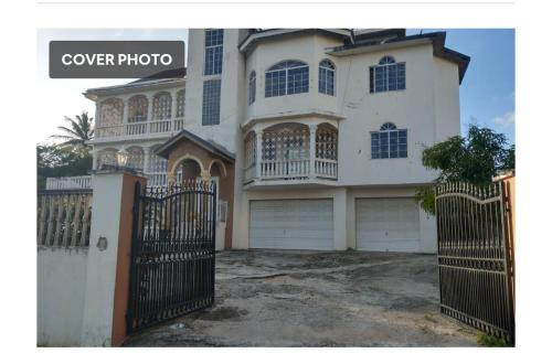Exterior view, Marshan villa in Montego Bay