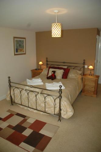 Queens Head - main image