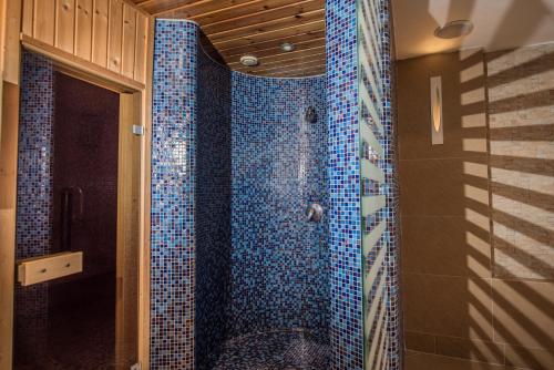 Petneházy Club Hotel Superior - image 4