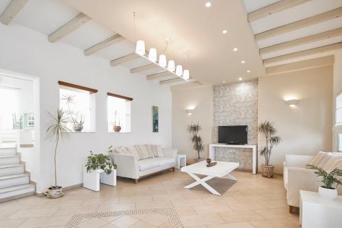 Nissos Thira