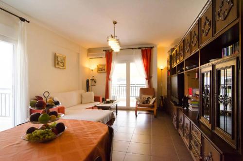  Lovely apartment by the sea in Agía Triás