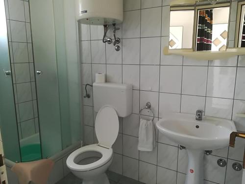  Apartments Vlaovic in Novalja