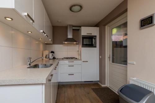 Nautic Rentals - Marinapark Oude-Tonge - main image