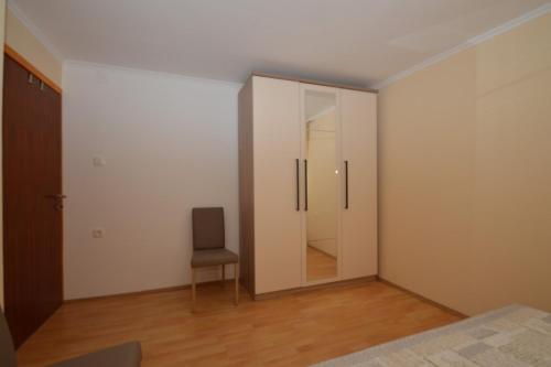 Apartment Hrasta - image 2