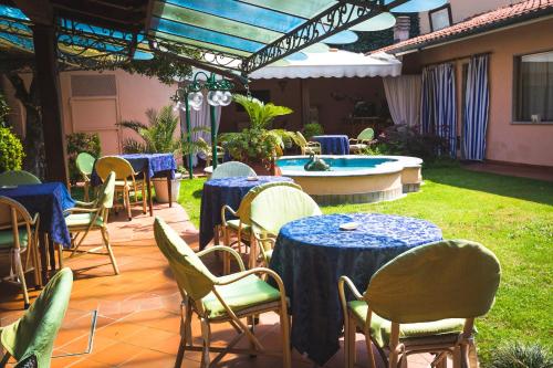 Hotel Sonia - image 7