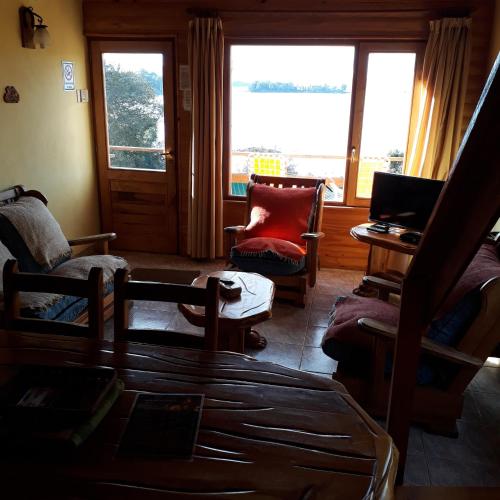 Cabañas Bahia Radal (Cabanas Bahia Radal) in 비야 페우에니아