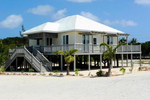 Sand Dollar Cottage by Eleuthera Vacation Rentals