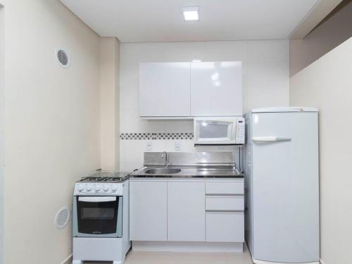 Apartamento Economico Para 4 Pessoas em Bombinhas