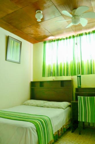 Hotel Oasis - image 5