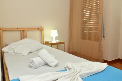  Athens center 2 bedroom apartment, Pension in Athen