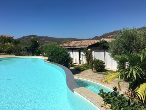 Villa Borgo - Chia, Chia (photo 5)
