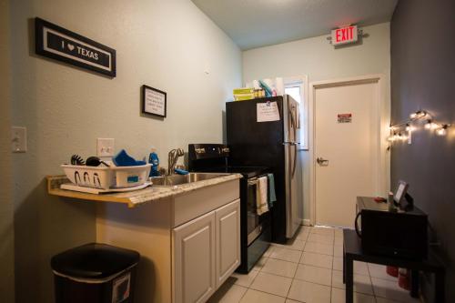 Wanderstay Houston Hostel