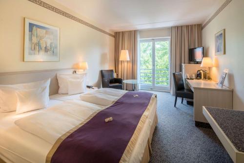 Best Western Hotel Helmstedt am Lappwald Stop at Best Western Hotel Helmstedt to discover the wonders of Helmstedt. The property features a wide range of facilities to make your stay a pleasant experience. Take advantage of the hotels free 