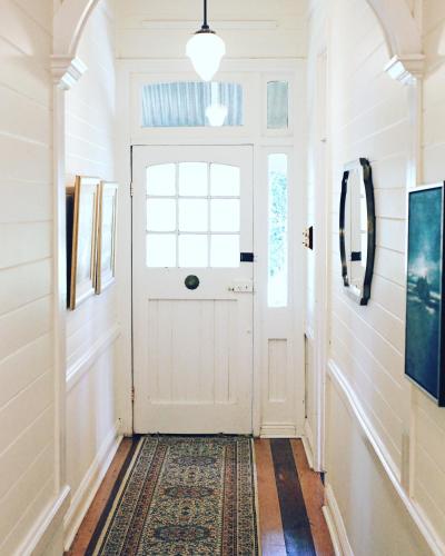 Bangalow Guesthouse Room Type - Suite 4 - Joseph Snow