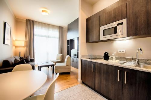 Facilities, mondrian suites hotel berlin checkpoint charlie in Kreuzberg