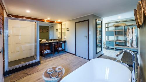 Kariega Game Reserve Ukhozi Lodge