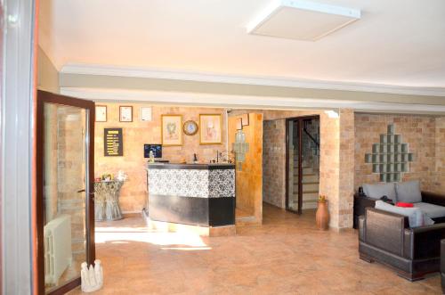 Elite Hotel City Center Saray Bed and Breakfast - 로비