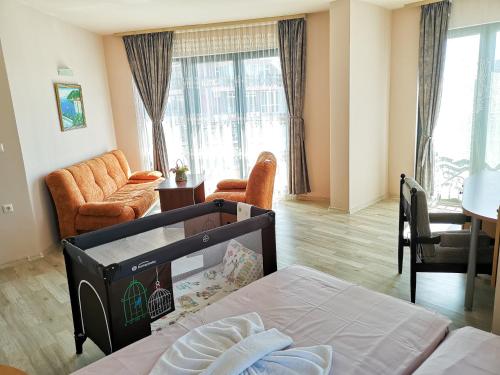 Empera H-l – Sunny Beach, WY