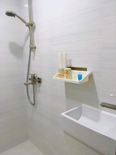 Well-appointed bathrooms