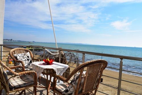 Sea View Apartment in Durres