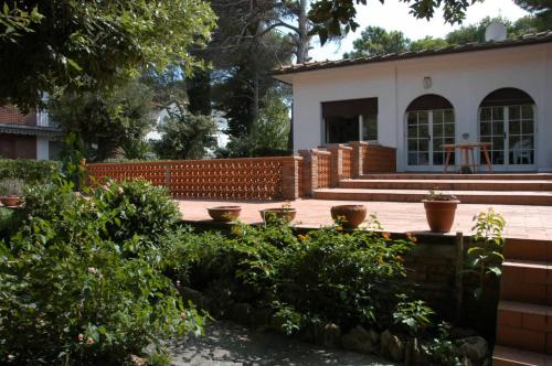  Villa Azzurra, Pension in Castiglioncello