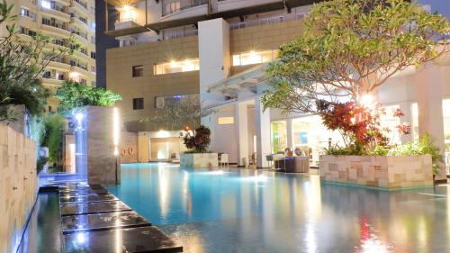 Swimming pool, eL Hotel Royale Jakarta in Jakarta