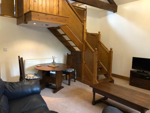 Calf's Head Hotel - image 11