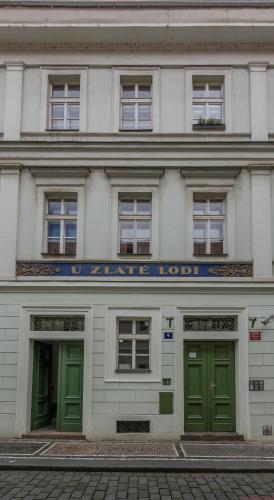 The RoadHouse Prague 4