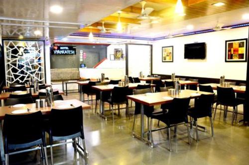 Hotel Vyankatesh & Pure Veg Restaurant