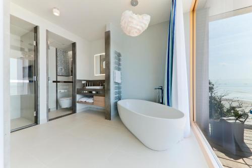 Upstalsboom Wellness Resort Südstrand - image 5