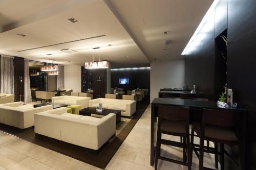 Occidental Praha Five - image 12