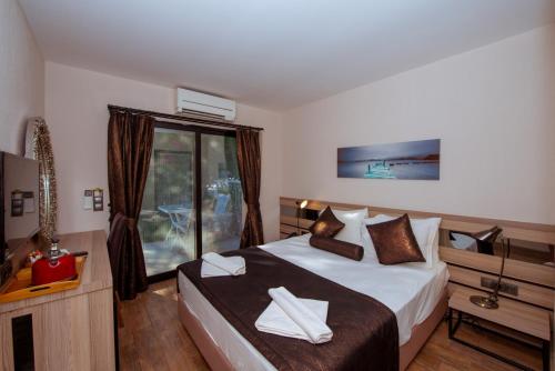 s3-seahorse-beach-club s3-seahorse-beach-club