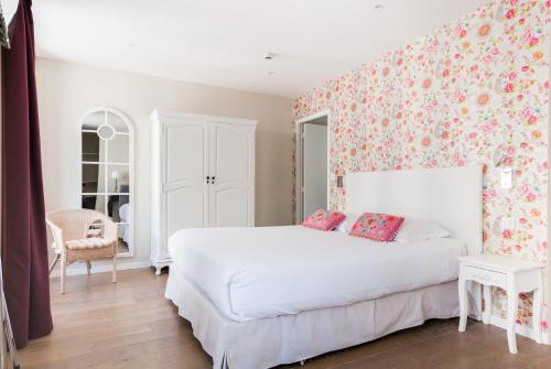 Hôtel Central - image 9