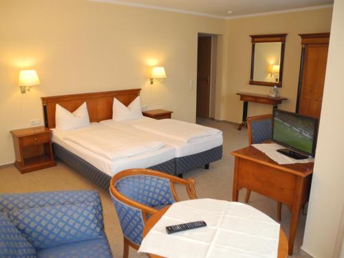 1 queen bed