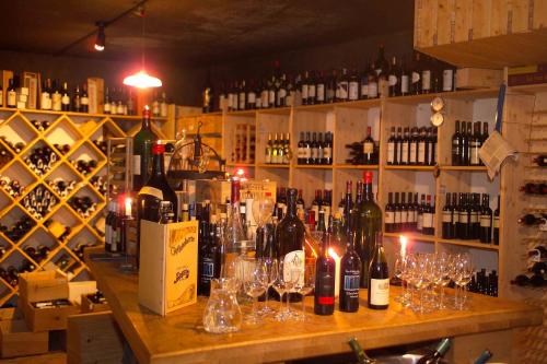 Seehotel Engstler – Velden, CA