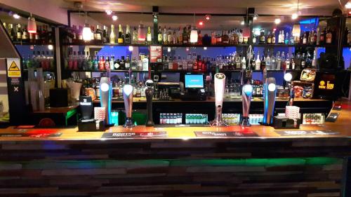 New Madeira Seafront Hotel - image 2