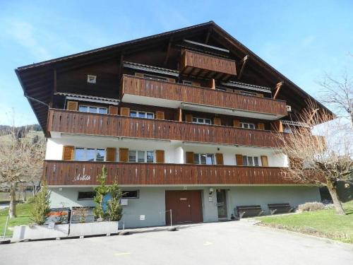 Apartment Arlette Nr- 30 by Interhome - Gstaad