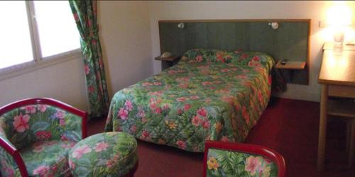 Triple Studio - 1 Double Bed & 1 Single Bed