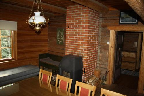 Seitsemisen Torpat Log Cabin