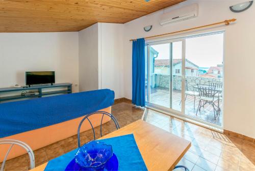 Apartments Beba - image 12