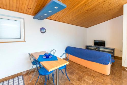 Apartments Beba - image 5